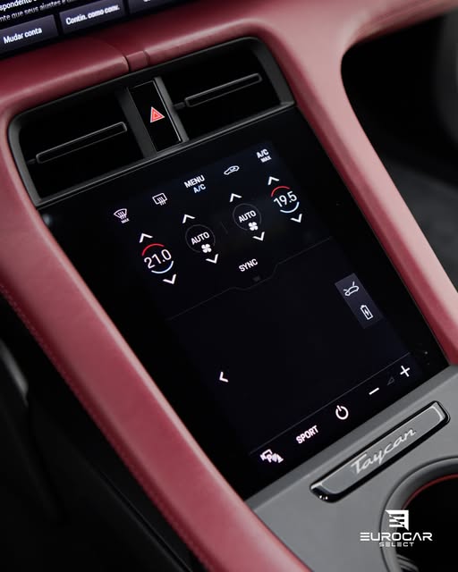 PORSCHE TAYCAN 4S - Imagem 9