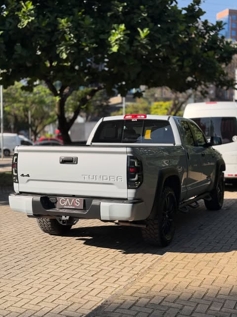 TOYOTA TUNDRA TRD PRO - Imagem 4