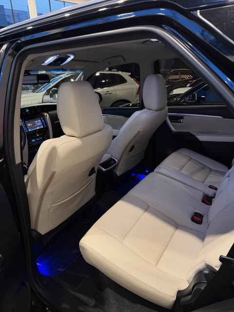TOYOTA HILUX SW4 SRX DIAMOND - Imagem 3