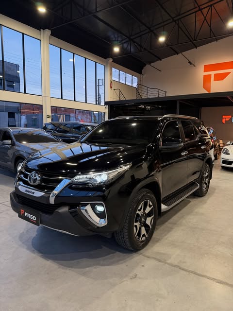 TOYOTA HILUX SW4 SRX DIAMOND - Imagem 5