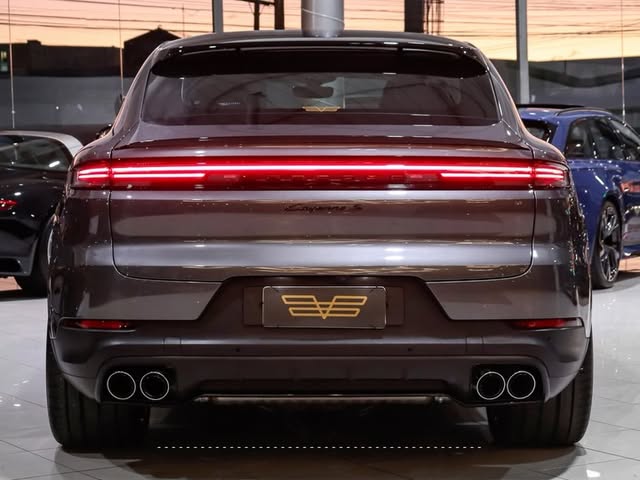 PORSCHE CAYENNE S - Imagem 1