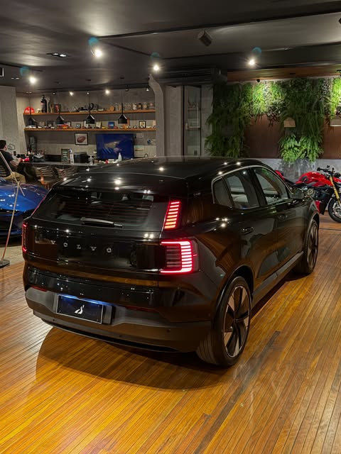 VOLVO EX30 - Imagem 4