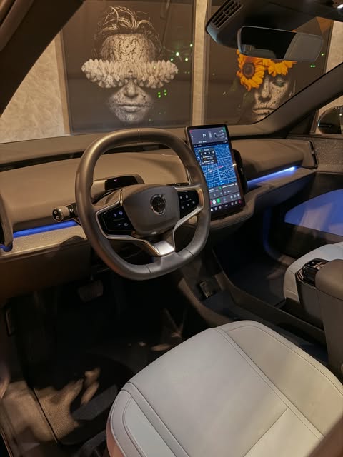 VOLVO EX30 - Imagem 7