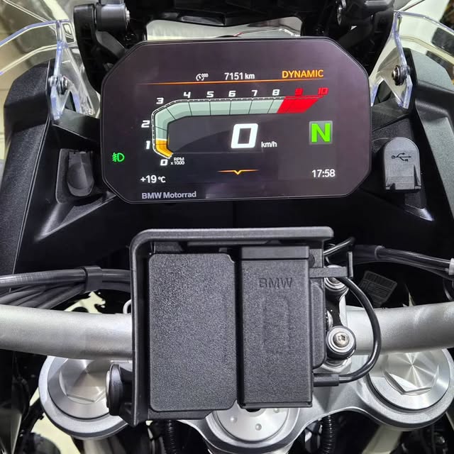 BMW GSA ADVENTURE TRIPLE BLACK - Imagem 2