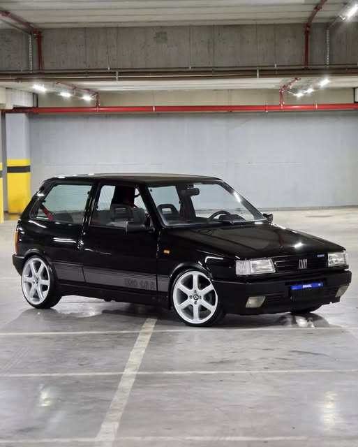 FIAT UNO 1.6R - Imagem 2