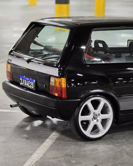 FIAT UNO 1.6R - Imagem 12