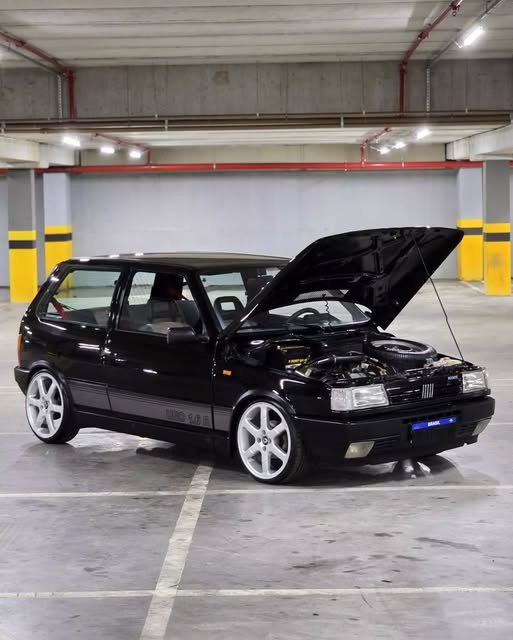 FIAT UNO 1.6R - Imagem 16