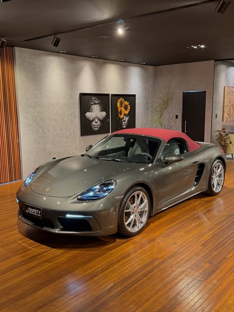PORSCHE 718 BOXSTER - Imagem 14