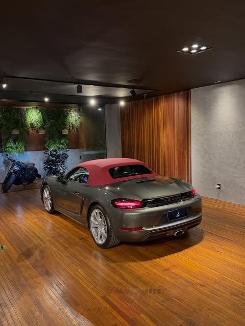 PORSCHE 718 BOXSTER - Imagem 16