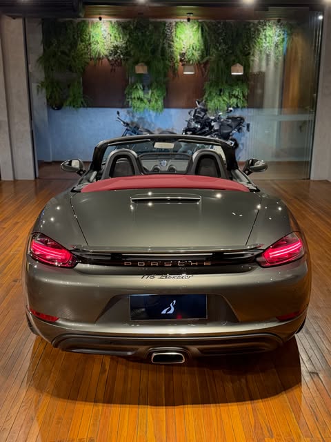 PORSCHE 718 BOXSTER - Imagem 18