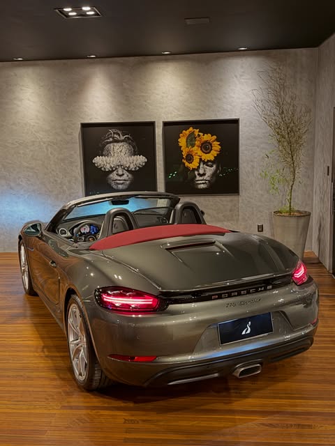 PORSCHE 718 BOXSTER - Imagem 6