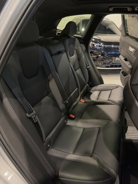 VOLVO XC60 T-8 ULTIM.DARK - Imagem 9