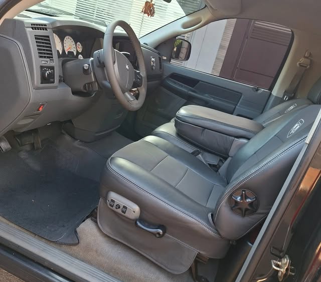 DODGE RAM 2500 SLT - Imagem 5