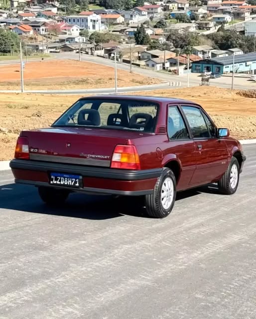 CHEVROLET MONZA - Imagem 2