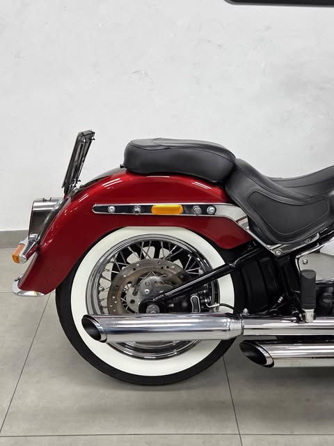 HARLEY-DAVIDSON SOFTAIL DELUXE - Imagem 4