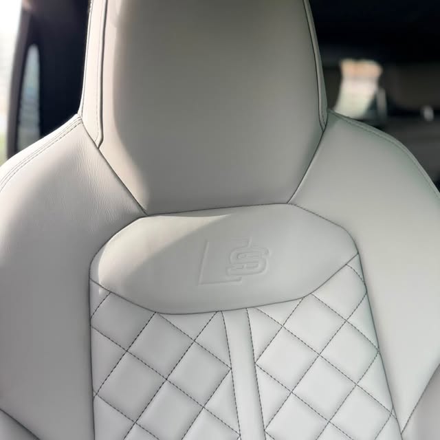 AUDI Q8 PERFORMANCE BLACK - Imagem 3