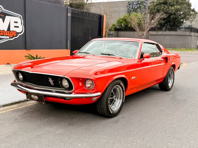 FORD MUSTANG FASTBACK - Imagem 1