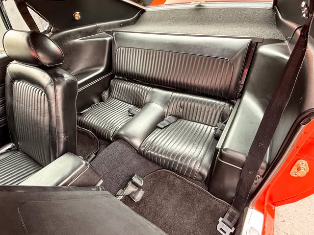 FORD MUSTANG FASTBACK - Imagem 12