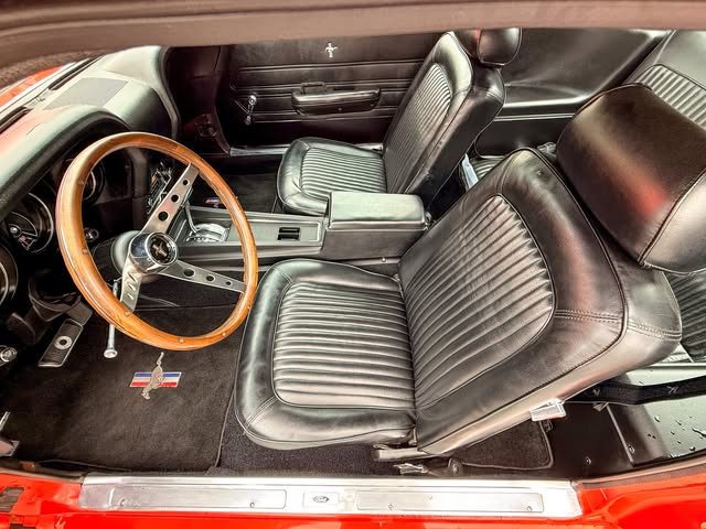 FORD MUSTANG FASTBACK - Imagem 10
