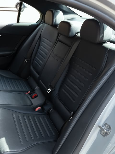 MERCEDES-BENZ C 300 AMG LINE - Imagem 6