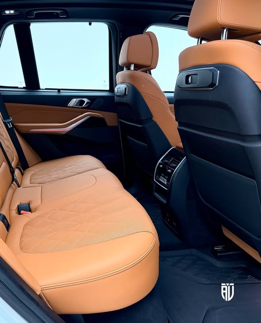 BMW X5 XDRIVE50E M SPORT - Imagem 14