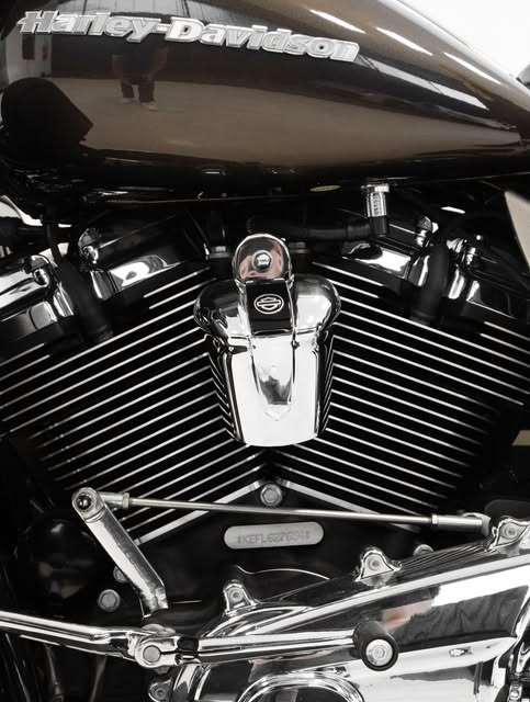 HARLEY-DAVIDSON ELECTRA GLIDE ULTRA LIMITED - Imagem 7