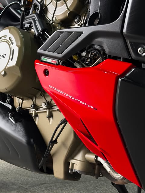 DUCATI STREETFIGHTER V4 S - Imagem 6