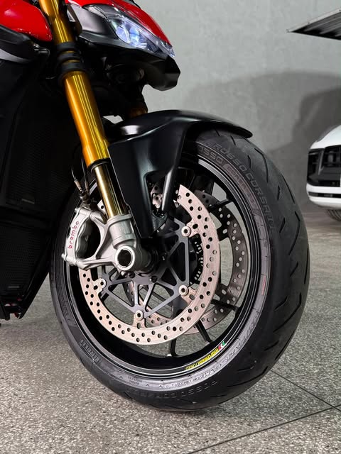 DUCATI STREETFIGHTER V4 S - Imagem 8