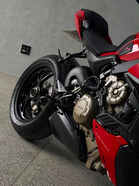 DUCATI STREETFIGHTER V4 S - Imagem 10