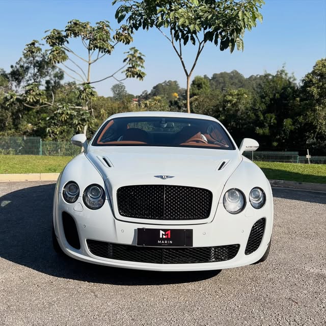 BENTLEY CONTINENTAL SUPERSPORT - Imagem 2
