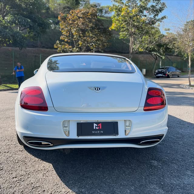 BENTLEY CONTINENTAL SUPERSPORT - Imagem 6