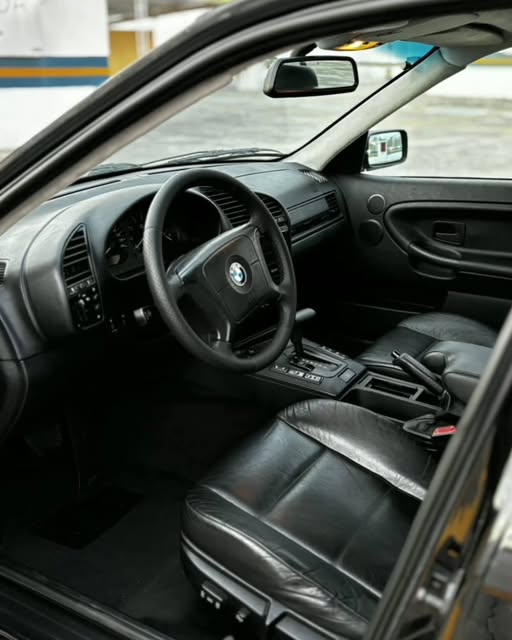 BMW 328I TOURING - Imagem 14
