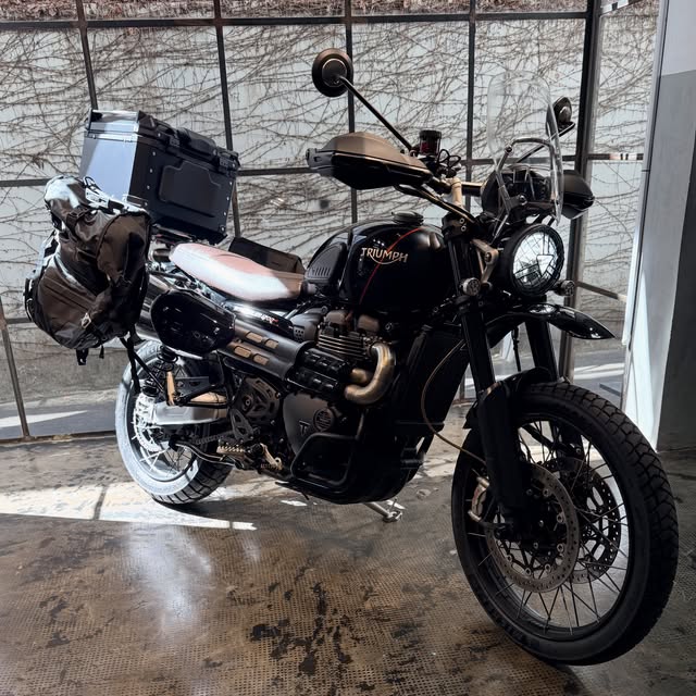 TRIUMPH BONNEVILLE SCRAMBLER 1200 XC - Imagem 1