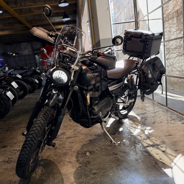 TRIUMPH BONNEVILLE SCRAMBLER 1200 XC - Imagem 6