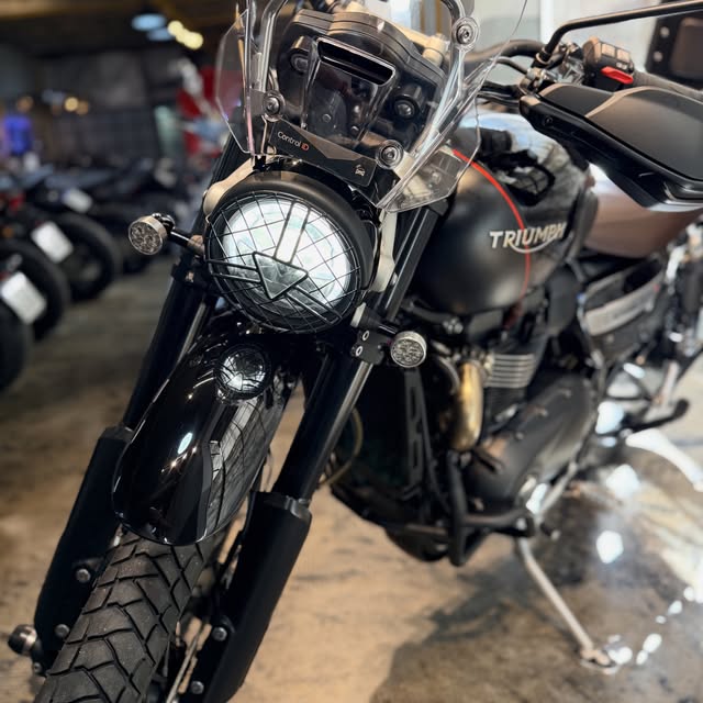 TRIUMPH BONNEVILLE SCRAMBLER 1200 XC - Imagem 7