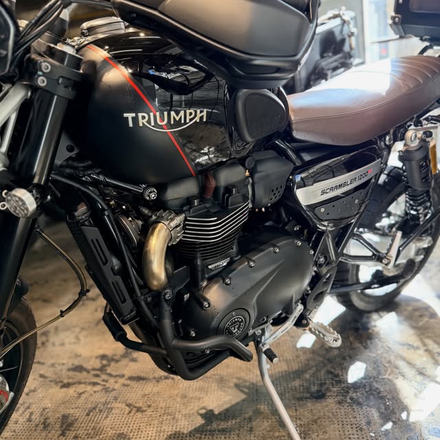 TRIUMPH BONNEVILLE SCRAMBLER 1200 XC - Imagem 8