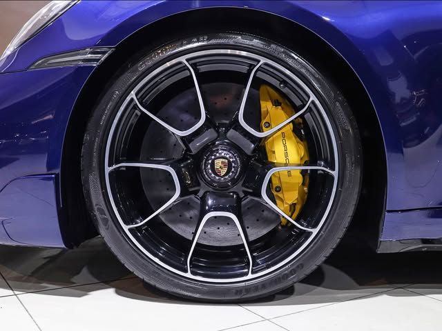 PORSCHE 911 TURBO S - Imagem 4