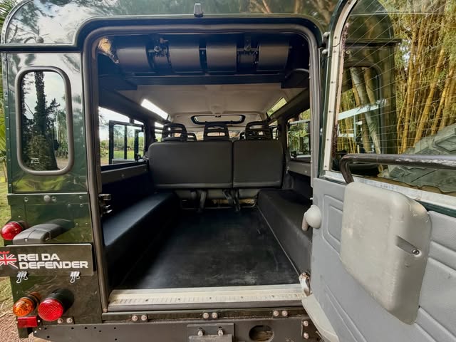 LAND ROVER DEFENDER - Imagem 12