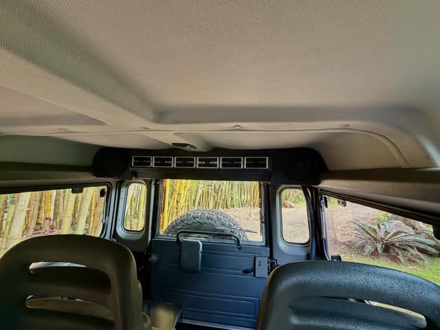 LAND ROVER DEFENDER - Imagem 5