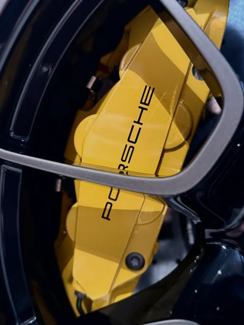 PORSCHE 911 TURBO S CABRIOLET - Imagem 11