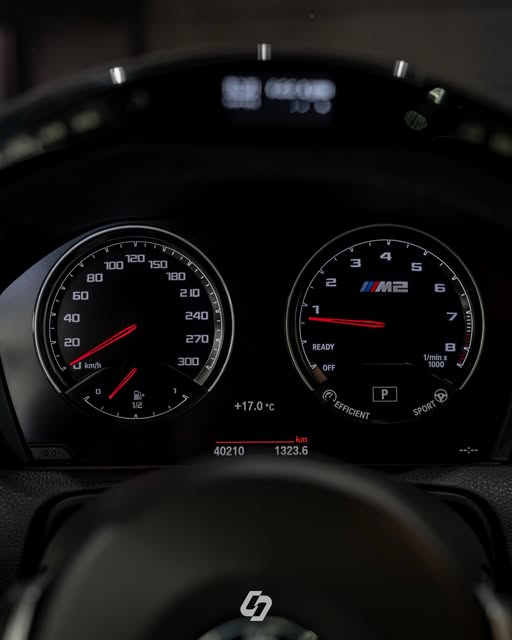 BMW M2 COMPETITION - Imagem 12