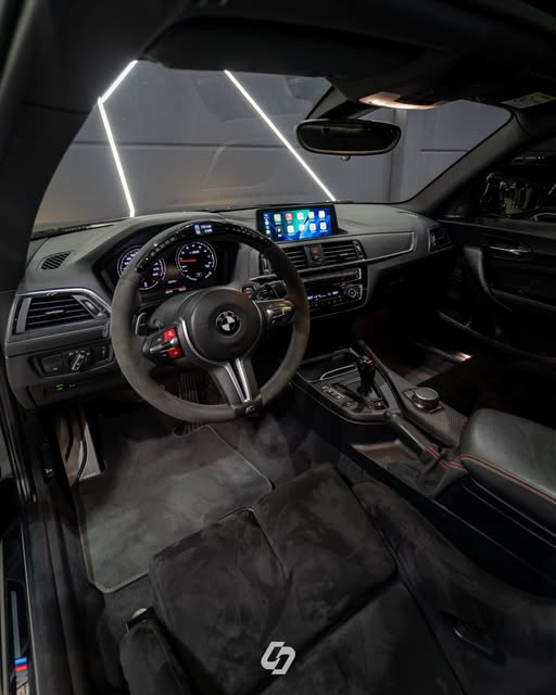 BMW M2 COMPETITION - Imagem 14