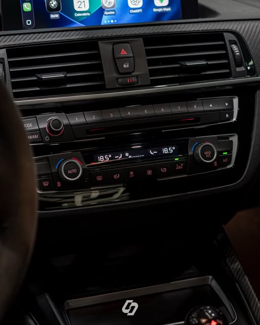 BMW M2 COMPETITION - Imagem 16