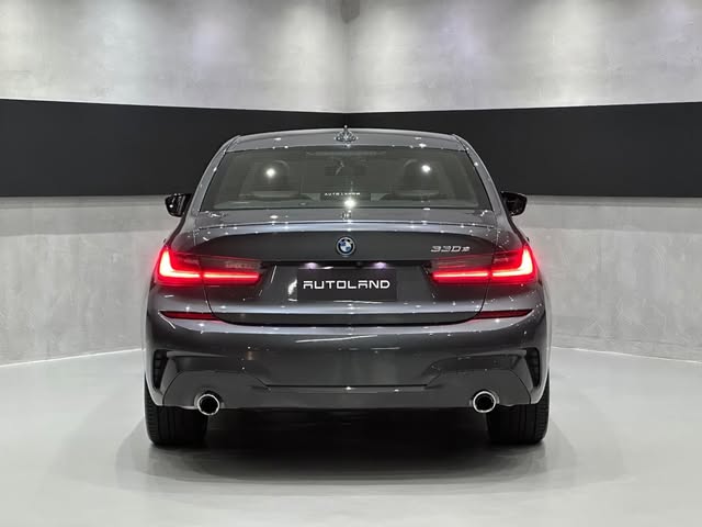 BMW 330E M SPORT - Imagem 9