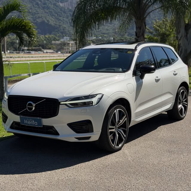 VOLVO XC60 T8 R-DESIGN HYBRID - Imagem 1
