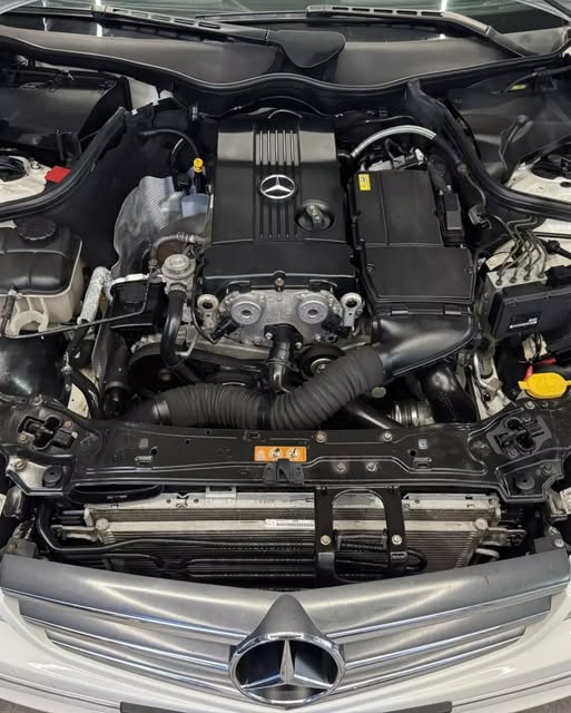 MERCEDES-BENZ CLC 200 KOMPRESSOR - Imagem 16