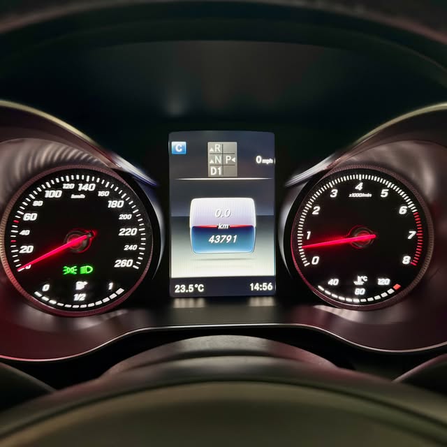 MERCEDES-BENZ C 200 AVANTGARDE - Imagem 10