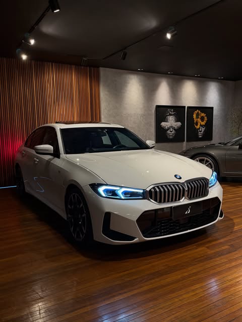 BMW 320I M SPORT - Imagem 13