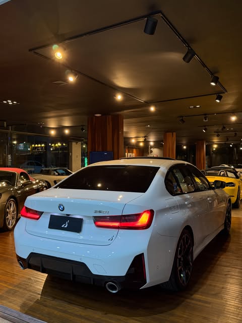 BMW 320I M SPORT - Imagem 4