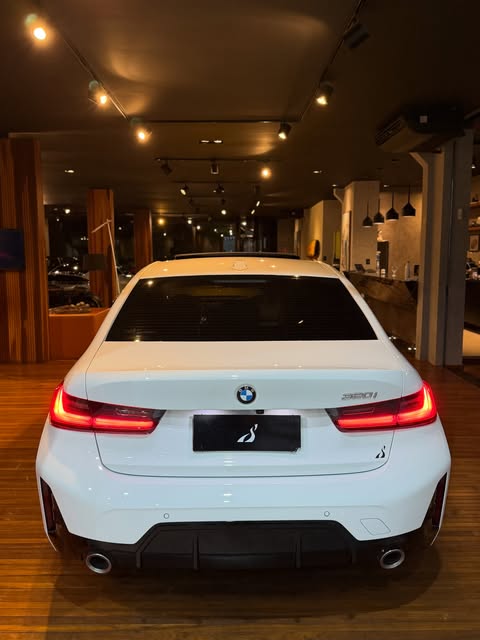 BMW 320I M SPORT - Imagem 5